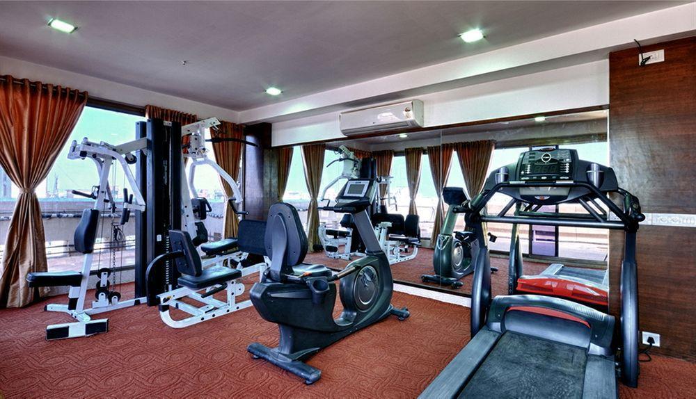 Hotel Clubhouse Nami Residency, Ahmadabad Zewnętrze zdjęcie
