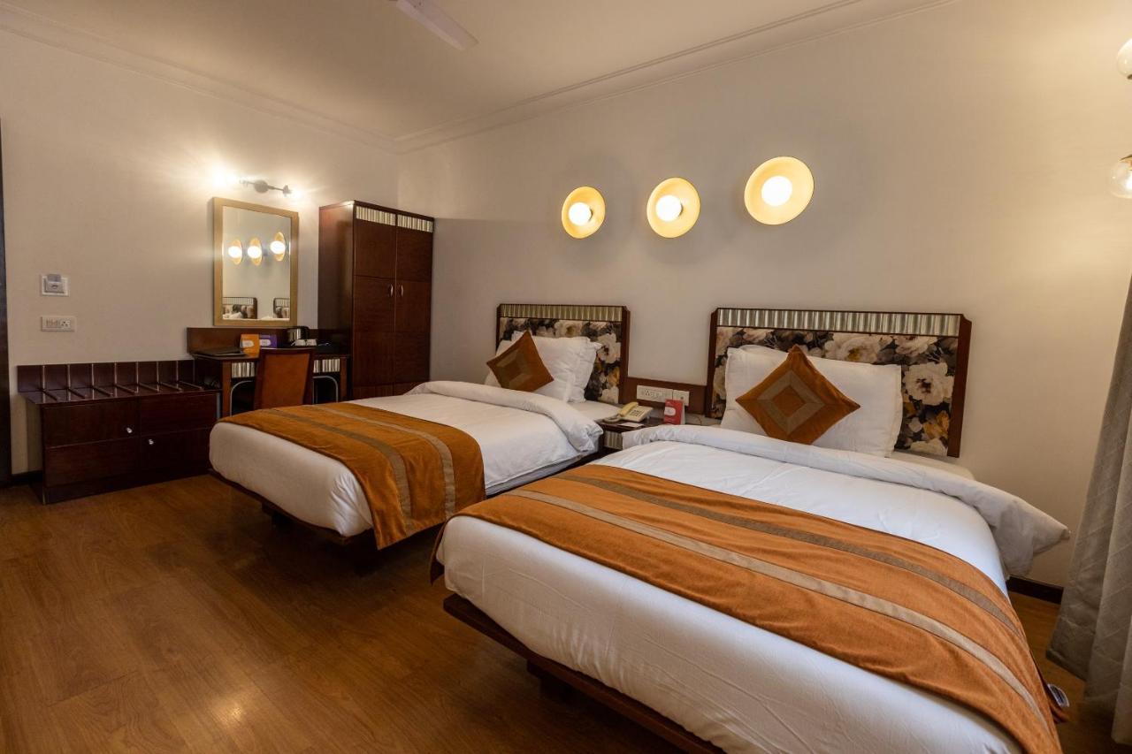 Hotel Clubhouse Nami Residency, Ahmadabad Zewnętrze zdjęcie